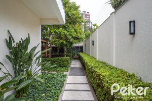 Empreendimento à venda, no bairro Tristeza em PORTO ALEGRE