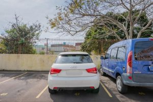 Apartamento à venda com 59m², 2 dormitórios, 1 vaga, no bairro Tristeza em Porto Alegre