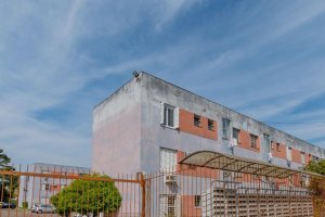 Apartamento à venda com 59m², 2 dormitórios, 1 vaga, no bairro Tristeza em Porto Alegre