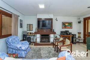 Casa em Condomínio à venda com 239m², 3 dormitórios, 3 suítes, 3 vagas, no bairro Santa Tereza em Porto Alegre