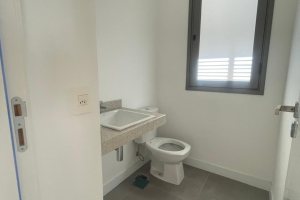 Comercial à venda com 47m², 1 vaga, no bairro Tristeza em Porto Alegre