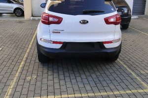 Apartamento à venda com 75m², 3 dormitórios, 1 suíte, 2 vagas, no bairro Tristeza em PORTO ALEGRE