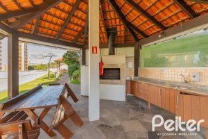 Apartamento à venda com 100m², 3 dormitórios, 1 suíte, 1 vaga, no bairro Cristal em PORTO ALEGRE