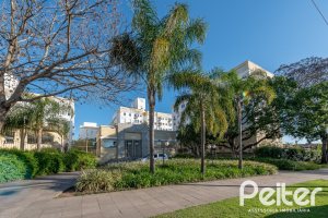 Apartamento à venda com 45m², 2 dormitórios, 1 vaga, no bairro Camaqua em PORTO ALEGRE