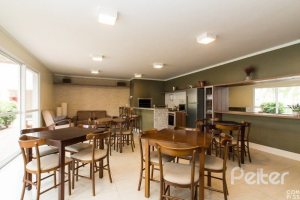 Apartamento à venda com 70m², 3 dormitórios, 1 suíte, 1 vaga, no bairro Cavalhada em PORTO ALEGRE