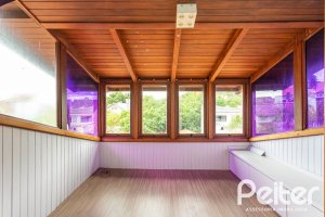 Cobertura à venda com 238m², 3 dormitórios, 1 suíte, 2 vagas, no bairro Cristal em PORTO ALEGRE