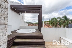 Cobertura à venda com 238m², 3 dormitórios, 1 suíte, 2 vagas, no bairro Cristal em PORTO ALEGRE