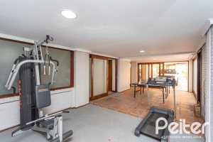 Cobertura à venda com 238m², 3 dormitórios, 1 suíte, 2 vagas, no bairro Cristal em PORTO ALEGRE