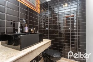 Casa à venda com 410m², 3 dormitórios, 3 suítes, 3 vagas, no bairro Ipanema em Porto Alegre