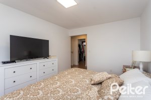Casa à venda com 410m², 3 dormitórios, 3 suítes, 3 vagas, no bairro Ipanema em Porto Alegre