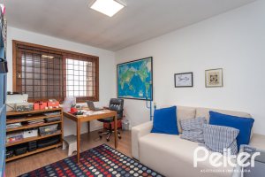 Casa à venda com 410m², 3 dormitórios, 3 suítes, 3 vagas, no bairro Ipanema em Porto Alegre
