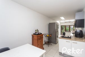 Casa à venda com 410m², 3 dormitórios, 3 suítes, 3 vagas, no bairro Ipanema em Porto Alegre