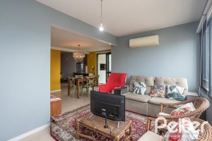 Cobertura à venda com 145m², 3 dormitórios, 1 suíte, 2 vagas, no bairro Tristeza em PORTO ALEGRE