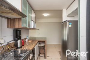 Cobertura à venda com 145m², 3 dormitórios, 1 suíte, 2 vagas, no bairro Tristeza em PORTO ALEGRE