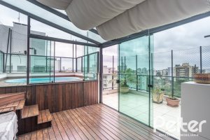 Cobertura à venda com 145m², 3 dormitórios, 1 suíte, 2 vagas, no bairro Tristeza em PORTO ALEGRE