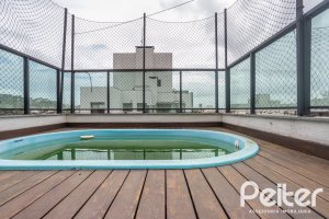 Cobertura à venda com 145m², 3 dormitórios, 1 suíte, 2 vagas, no bairro Tristeza em PORTO ALEGRE