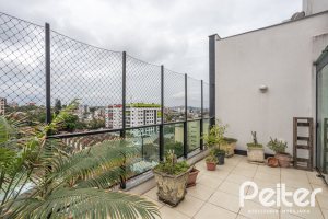 Cobertura à venda com 145m², 3 dormitórios, 1 suíte, 2 vagas, no bairro Tristeza em PORTO ALEGRE