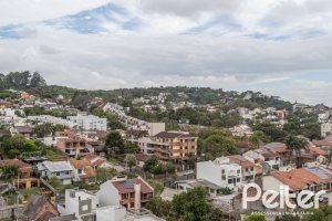 Cobertura à venda com 145m², 3 dormitórios, 1 suíte, 2 vagas, no bairro Tristeza em PORTO ALEGRE