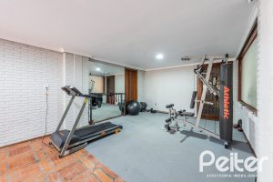 Cobertura à venda com 238m², 3 dormitórios, 1 suíte, 2 vagas, no bairro Cristal em PORTO ALEGRE