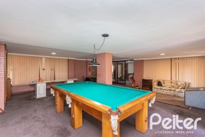 Cobertura à venda com 238m², 3 dormitórios, 1 suíte, 2 vagas, no bairro Cristal em PORTO ALEGRE