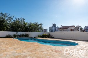 Apartamento à venda com 70m², 2 dormitórios, 1 suíte, no bairro Tristeza em PORTO ALEGRE