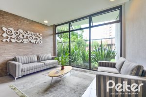 Apartamento à venda com 90m², 3 dormitórios, 1 suíte, 2 vagas, no bairro Tristeza em PORTO ALEGRE