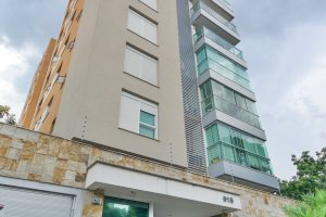 Apartamento à venda com 68m², 2 dormitórios, 1 suíte, 1 vaga, no bairro Tristeza em PORTO ALEGRE