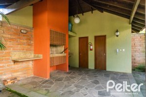 Casa em Condomínio à venda com 270m², 3 dormitórios, 1 suíte, 3 vagas, no bairro Jardim Isabel em PORTO ALEGRE