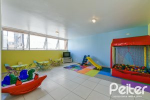 Apartamento à venda com 82m², 2 dormitórios, 1 suíte, 2 vagas, no bairro Ipanema em PORTO ALEGRE