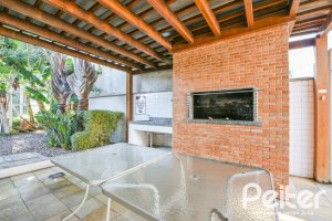 Apartamento à venda com 82m², 2 dormitórios, 1 suíte, 2 vagas, no bairro Ipanema em PORTO ALEGRE