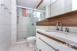 Apartamento à venda com 82m², 2 dormitórios, 1 suíte, 2 vagas, no bairro Ipanema em PORTO ALEGRE