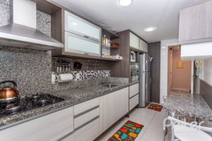 Apartamento à venda com 82m², 2 dormitórios, 1 suíte, 2 vagas, no bairro Ipanema em PORTO ALEGRE