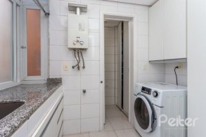 Apartamento à venda com 82m², 2 dormitórios, 1 suíte, 2 vagas, no bairro Ipanema em PORTO ALEGRE