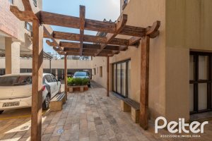 Apartamento à venda com 59m², 2 dormitórios, 1 vaga, no bairro Cristal em PORTO ALEGRE