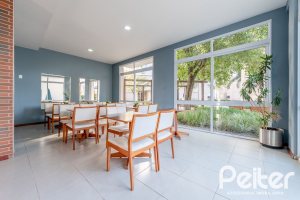 Apartamento à venda com 46m², 2 dormitórios, 1 vaga, no bairro Ipanema em PORTO ALEGRE