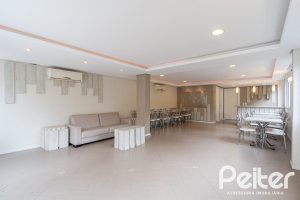 Apartamento à venda com 47m², 1 dormitório, 1 vaga, no bairro Cristal em PORTO ALEGRE