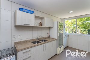 Apartamento à venda com 47m², 1 dormitório, 1 vaga, no bairro Cristal em PORTO ALEGRE