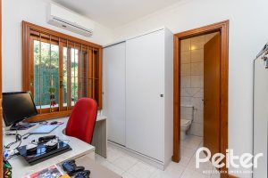 Casa à venda com 358m², 2 dormitórios, 2 suítes, 4 vagas, no bairro Jardim Isabel em Porto Alegre