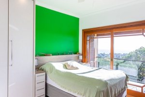 Casa à venda com 358m², 2 dormitórios, 2 suítes, 4 vagas, no bairro Jardim Isabel em Porto Alegre