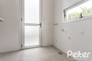 Casa em Condomínio à venda com 315m², 3 dormitórios, 3 suítes, 3 vagas, no bairro Alphaville em PORTO ALEGRE