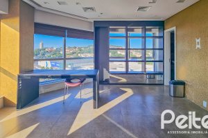 Comercial à venda com 42m², 1 vaga, no bairro Cristal em Porto Alegre