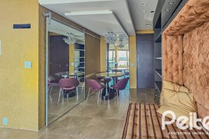 Comercial à venda com 42m², 1 vaga, no bairro Cristal em Porto Alegre