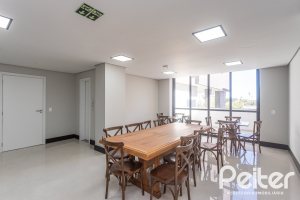 Apartamento Garden à venda com 199m², 3 dormitórios, 3 suítes, 2 vagas, no bairro Cristal em Porto Alegre