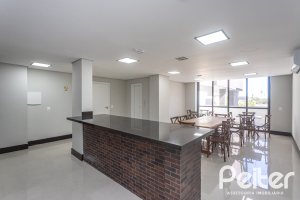 Apartamento Garden à venda com 199m², 3 dormitórios, 3 suítes, 2 vagas, no bairro Cristal em Porto Alegre