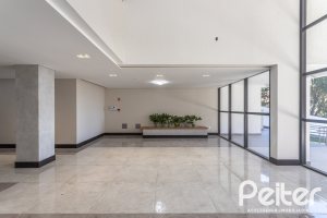 Apartamento Garden à venda com 199m², 3 dormitórios, 3 suítes, 2 vagas, no bairro Cristal em Porto Alegre
