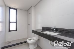Apartamento Garden à venda com 199m², 3 dormitórios, 3 suítes, 2 vagas, no bairro Cristal em Porto Alegre
