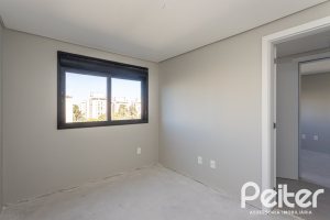 Apartamento Garden à venda com 199m², 3 dormitórios, 3 suítes, 2 vagas, no bairro Cristal em Porto Alegre