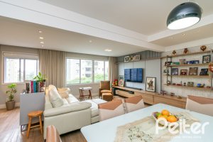 Apartamento à venda com 90m², 3 dormitórios, 1 suíte, 2 vagas, no bairro Tristeza em PORTO ALEGRE