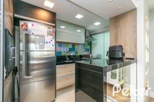 Apartamento à venda com 90m², 3 dormitórios, 1 suíte, 2 vagas, no bairro Tristeza em PORTO ALEGRE