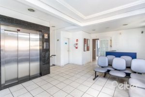 Comercial à venda com 638m², 3 vagas, no bairro Nonoai em Porto Alegre